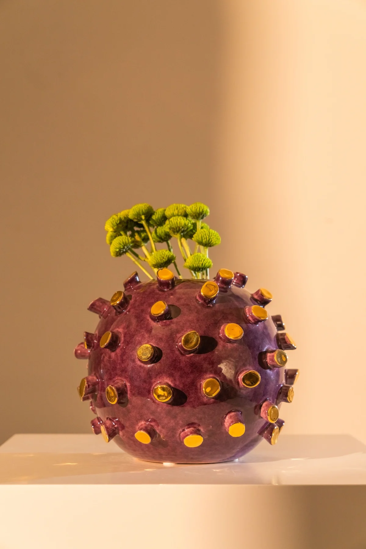 Spere Vase Aubergine w Golden Cilinders - Image 2