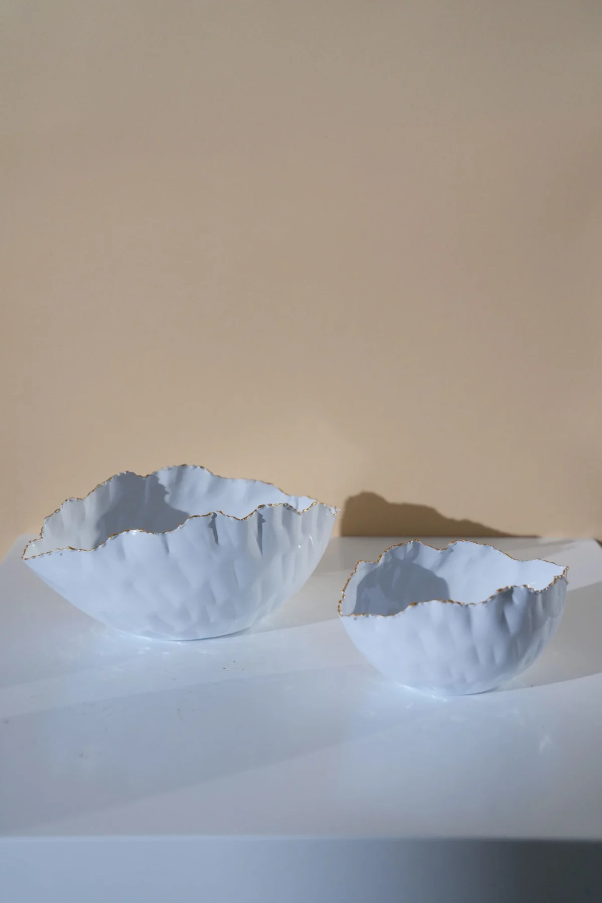 Uneven Shell Bowl Glossy White - Image 2