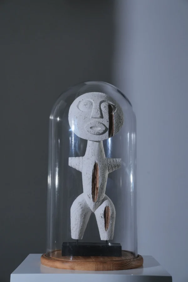 FIGURE PRIMIT ALA WD WHITE M   33*33*60 cm