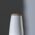 The Sneaky Vase - White Natural - M 13*13*26 cm