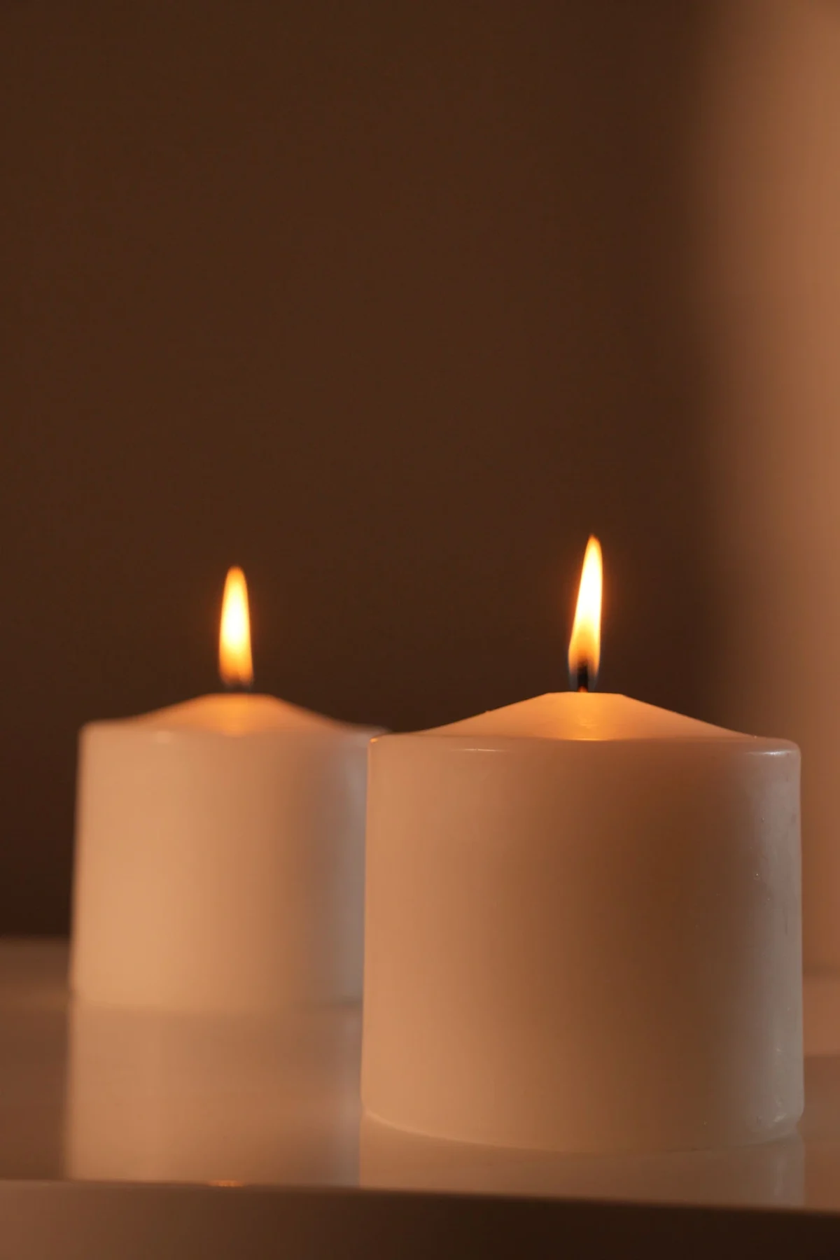 Candle KLASYCZNA PIEŃKOWA  MATOWA biała 10*10*9 cm - Image 2