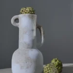 FLORERO CERAMICA C/ASAS BLANCO  20*20*39 cm