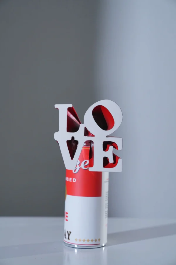 SCULTURA LOVESPRAY COLORE ROSSO