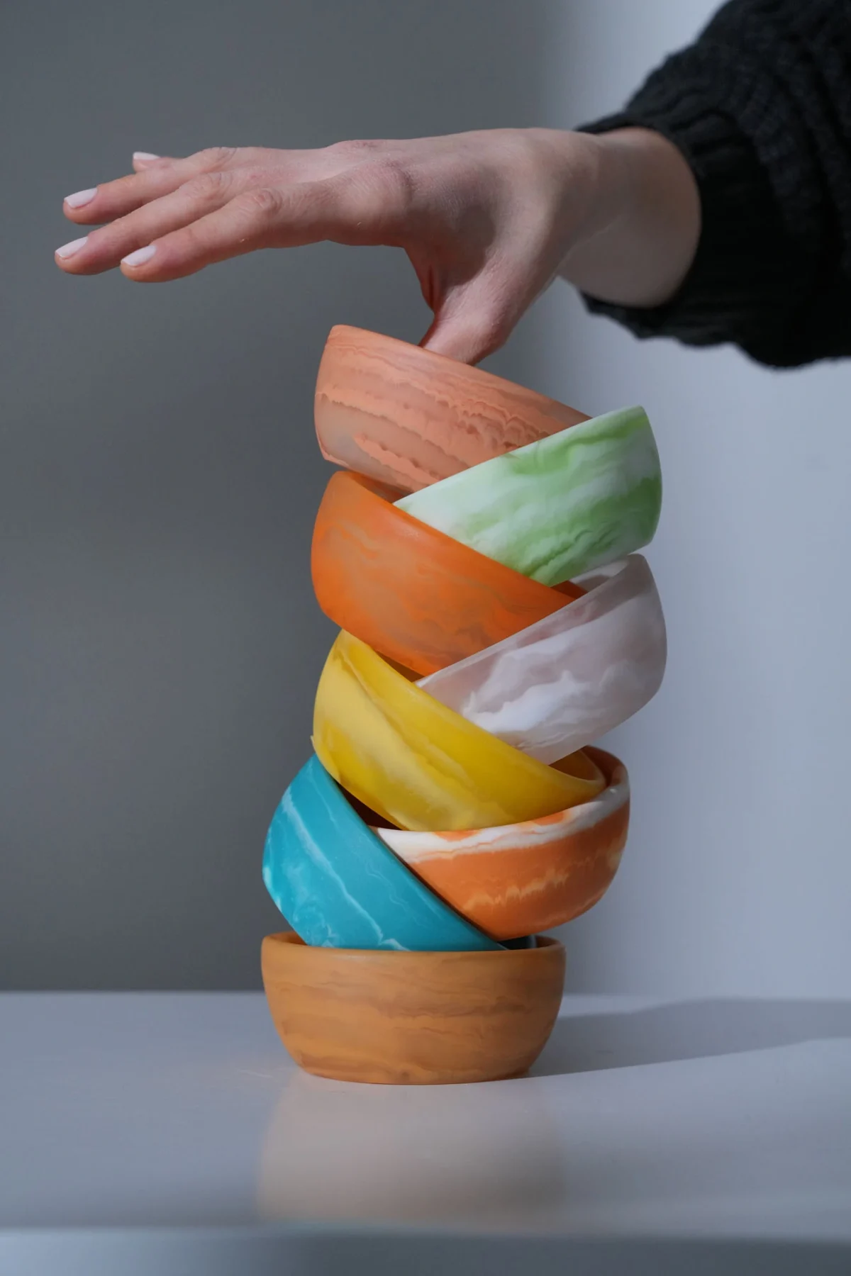 HUCOS, Sapphire Carrot Orange Transparant Swirl Resin, Round Serving Bowl, 4"D x 1.5"H MSq - Image 2