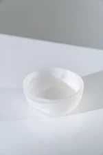 HUCOS, White Transparant Swirl Resin, Round Serving Bowl, 4"D x 1.5"H MSq