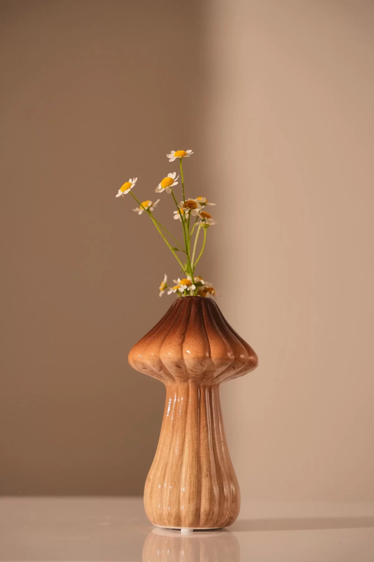 Vase Amanita1 Lines 15.5cm brown - Image 2