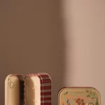 Bistro 4.5oz/127g Tomato Printed Tin Candle -
Heirloom Tomato