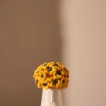 LA MARGHERITA GIALLA , SCATOLA PICCOLA,
YELLOW DAISY ORNAMENTAL CERAMIC VASES