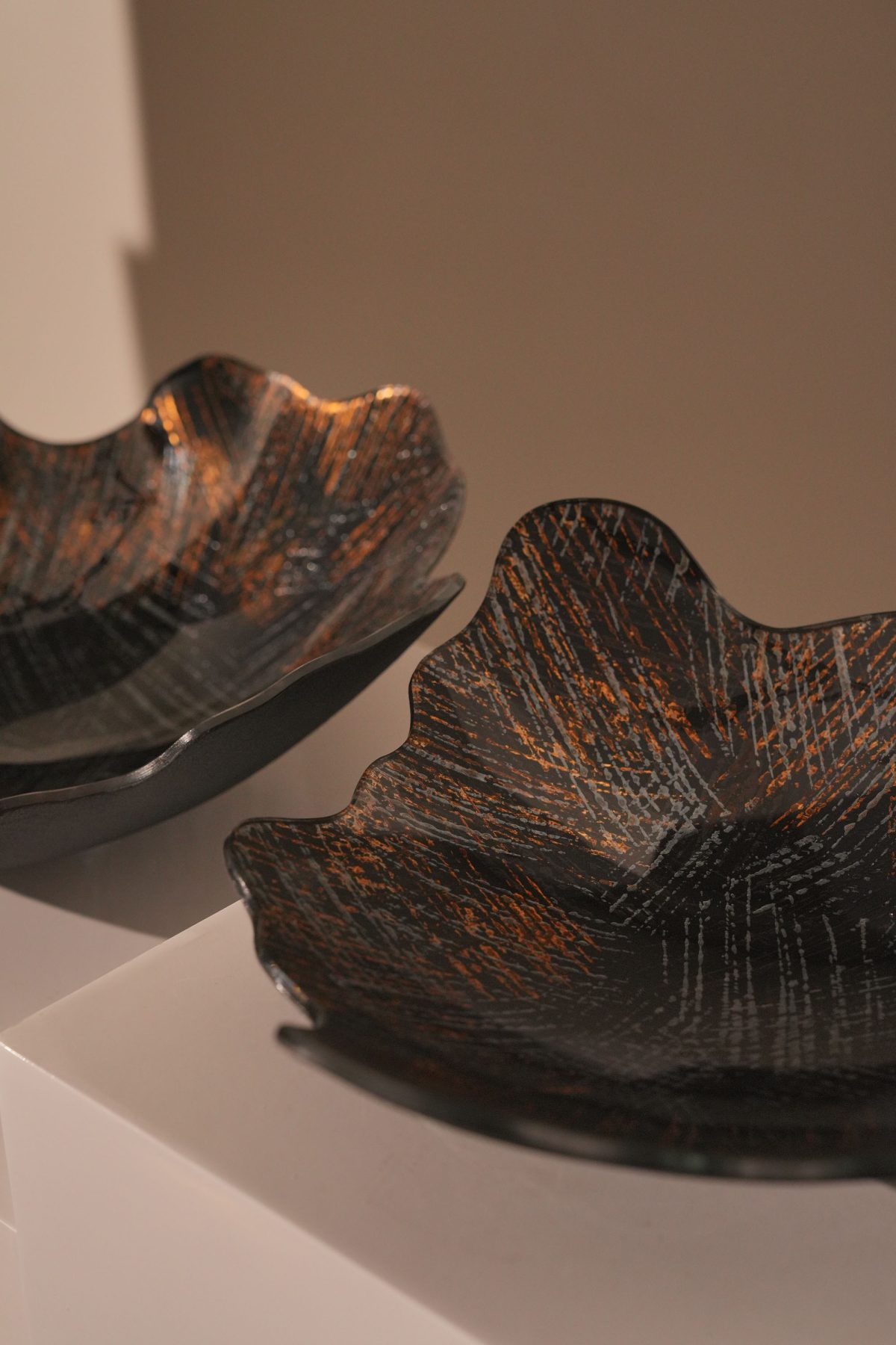 Shell Bowl  Black/Grey/Gold S - Image 2