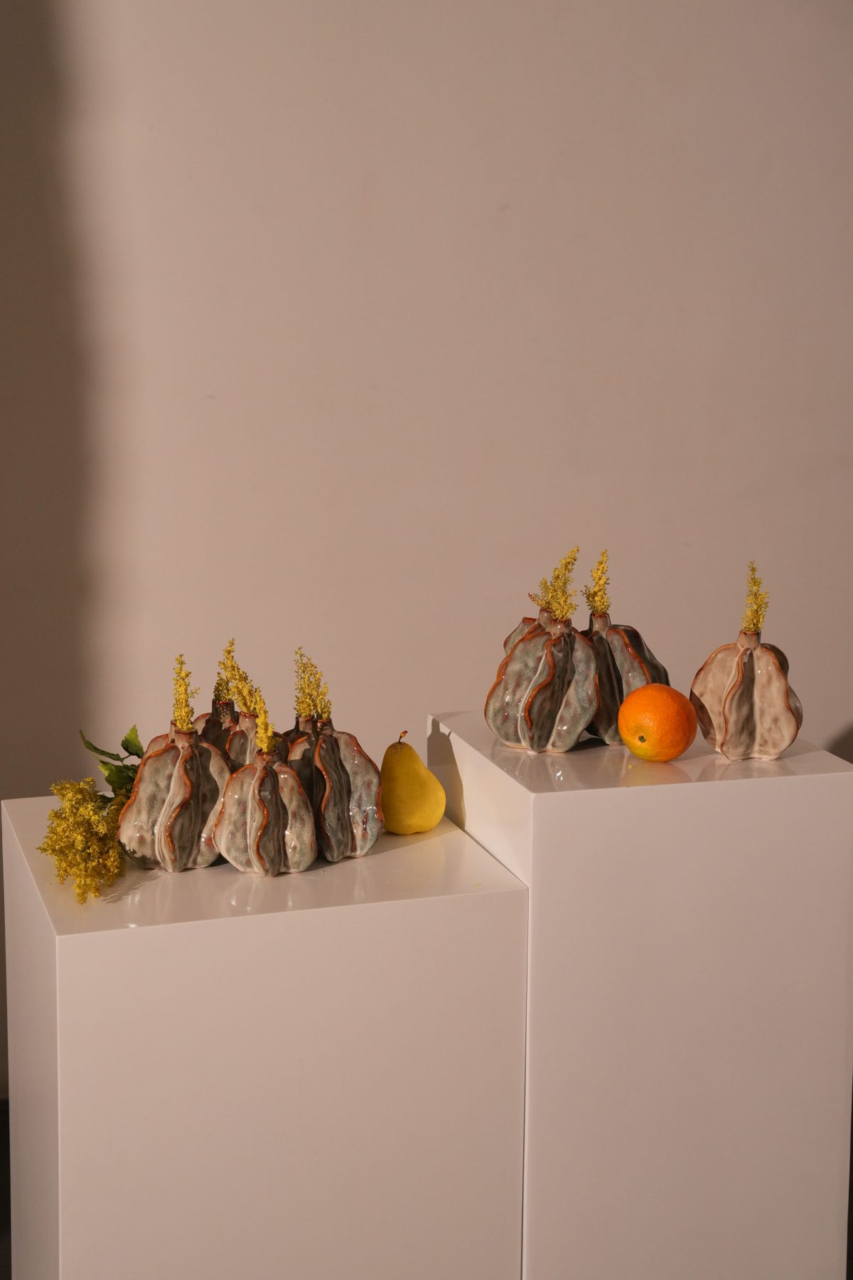 Ceramic 7pods vase gray-brown
d28;h14cm a28cm;b27cm;h14cm - Image 2