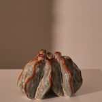Ceramic 3pods vase gray-brown
d21,5;h14cm a21,5cm;b17cm;h14cm
