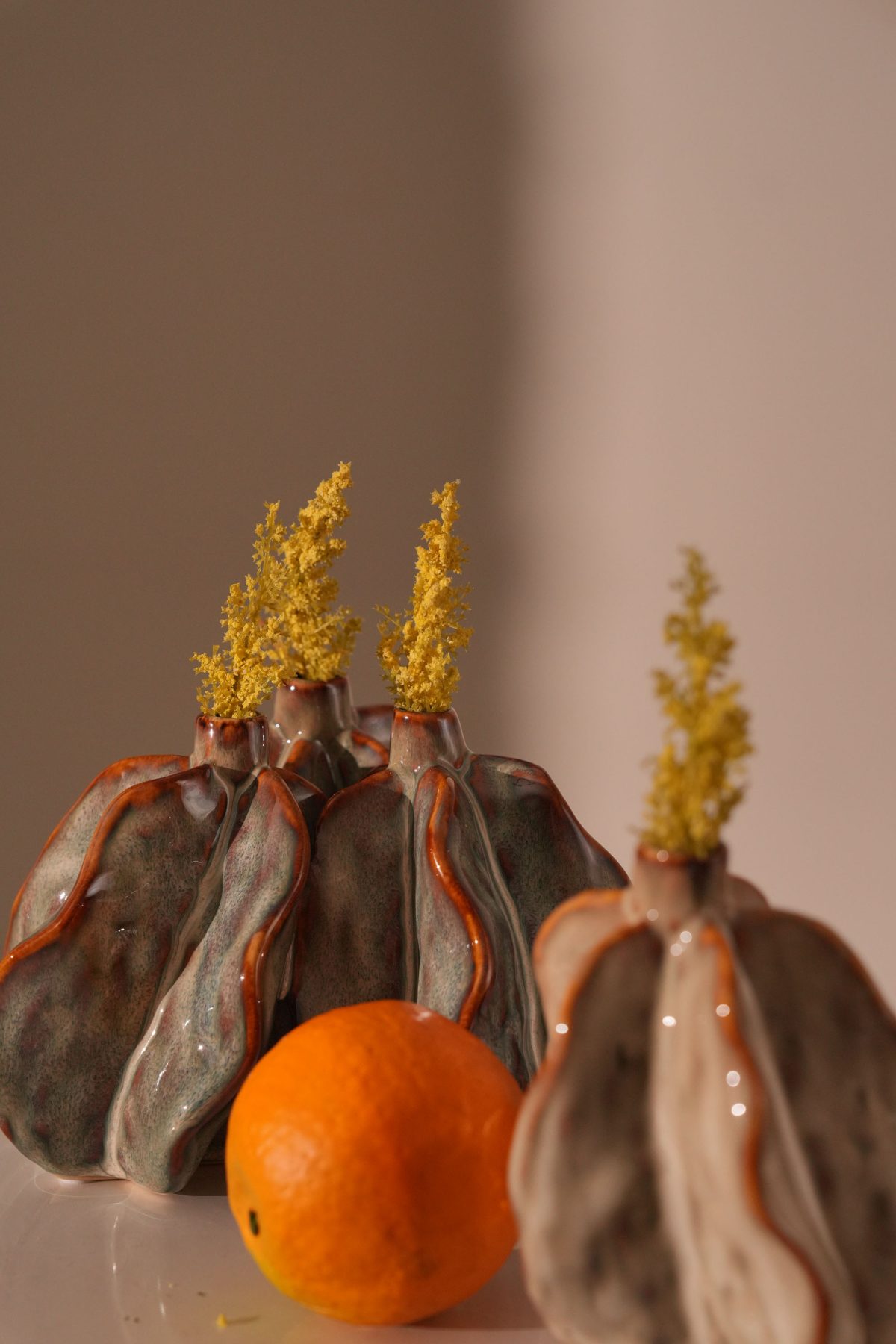 Ceramic 3pods vase gray-brown
d21,5;h14cm a21,5cm;b17cm;h14cm - Image 3