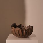 Porcelain leaf vase rusty brown
d34;h21cm